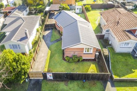 Photo of property in 9 Oregon Drive, Maoribank, Upper Hutt, 5018