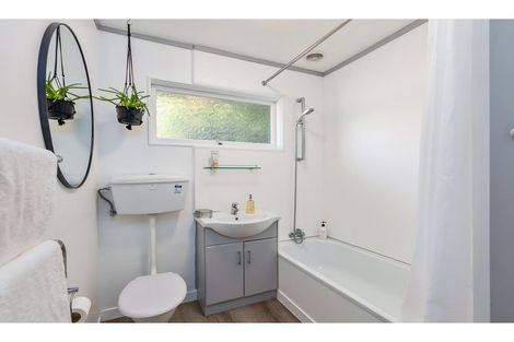 Photo of property in 2/9 Selwyn Avenue, Glen Eden, Auckland, 0602