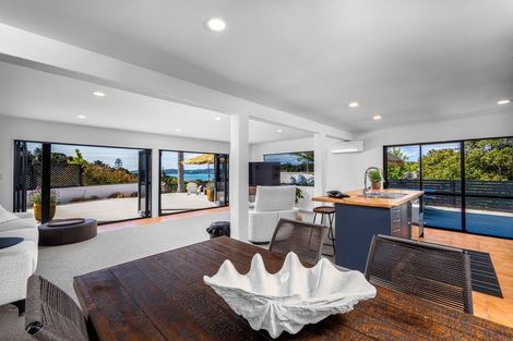 Photo of property in 21 Joyces Road, Paihia, 0200