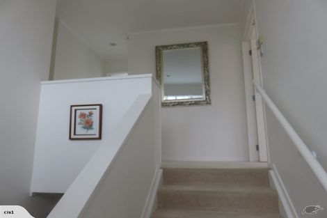 Photo of property in 21 Bard Place, Golflands, Auckland, 2013