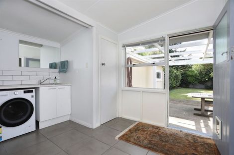 Photo of property in 7 Churchill Avenue, Feilding, 4702