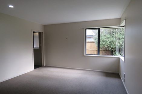 Photo of property in 6 Sheraton Place, Redwood, Christchurch, 8051