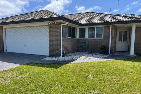 Photo of property in 2/17 Cardigan Bay Place, Addington, Christchurch, 8024