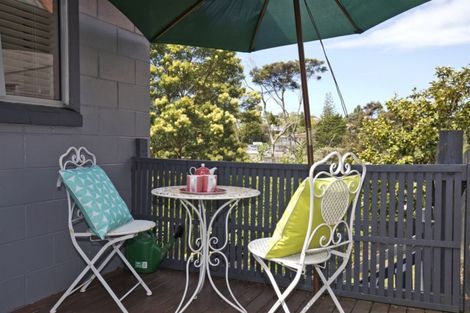 Photo of property in 3/84 Peach Road, Glenfield, Auckland, 0629