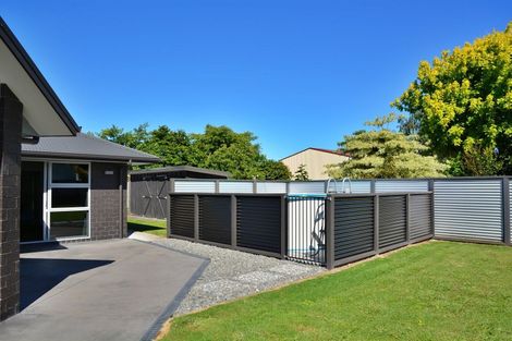 Photo of property in 14 Allendale Place, Morrinsville, 3300