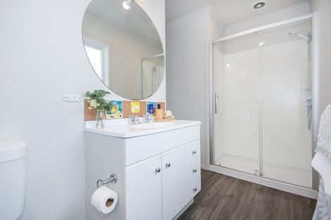 Photo of property in 98 Anzac Road, Morningside, Whangarei, 0110