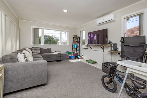 Photo of property in 15 Sheehan Avenue, Papakura, 2110
