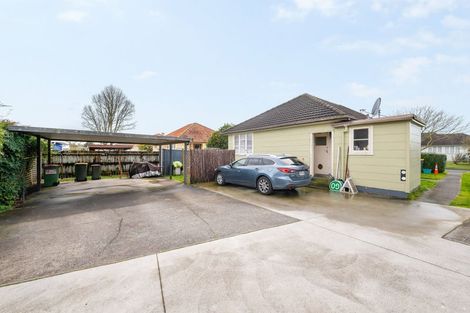 Photo of property in 7 Ross Crescent, Fairfield, Hamilton, 3214