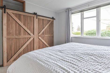 Photo of property in 10 Read Crescent, Clive, 4102