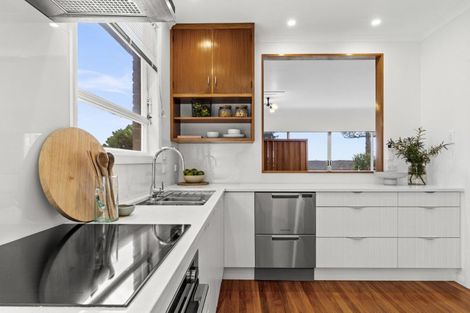 Photo of property in 10 North Terrace, Westshore, Napier, 4110