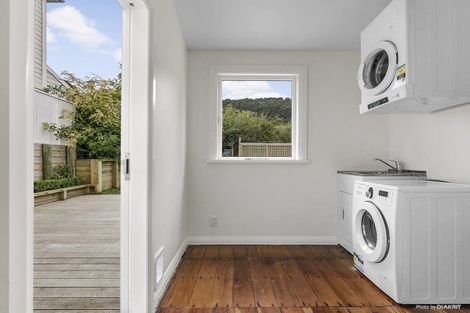 Photo of property in 35 Brougham Street, Mount Victoria, Wellington, 6011