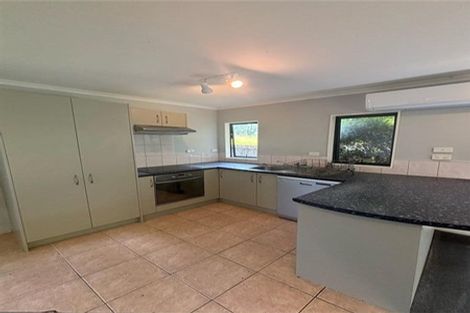 Photo of property in 226 Henderson Valley Road, Henderson, Auckland, 0612