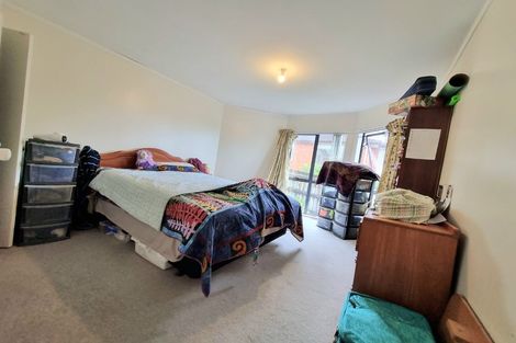 Photo of property in 3/21 Te Atatu Road, Te Atatu South, Auckland, 0610