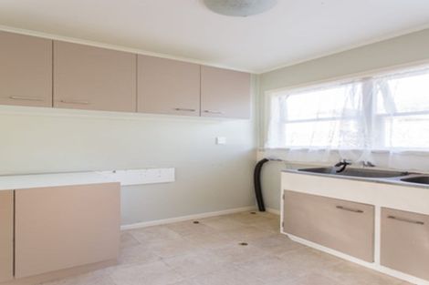 Photo of property in 16 Croydon Road, New Lynn, Auckland, 0600