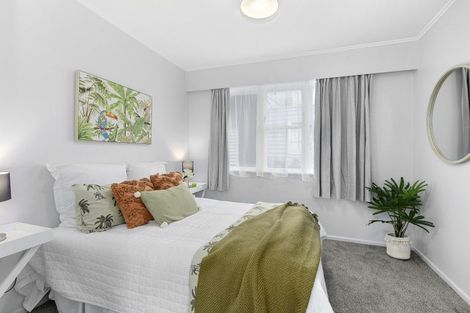 Photo of property in 2 Bella Grove, Naenae, Lower Hutt, 5011