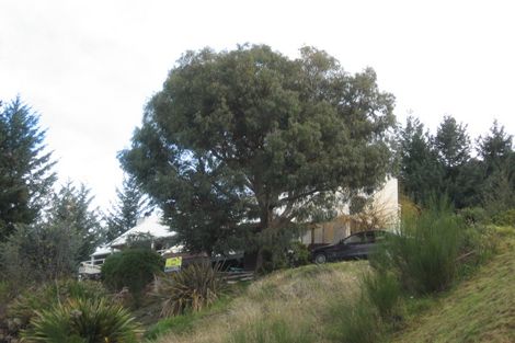 Photo of property in 110a Wynyard Crescent, Fernhill, Queenstown, 9300