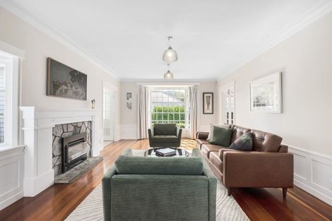 Photo of property in 340 Fergusson Drive, Heretaunga, Upper Hutt, 5018