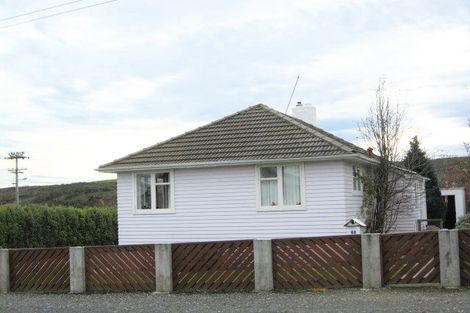 Photo of property in 46 Gormack Street, Balclutha, 9230