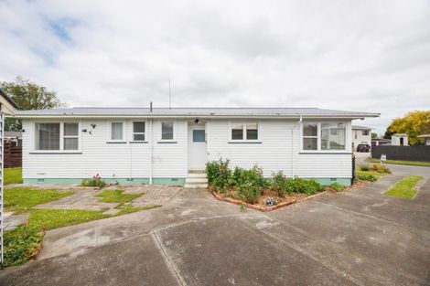 Photo of property in 5 Kaituna Street, Milson, Palmerston North, 4414