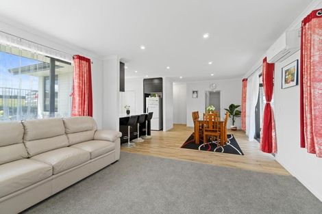 Photo of property in 2 Celeste Terrace, Peacocke, Hamilton, 3206