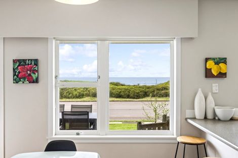 Photo of property in 129b Marine Parade, Mount Maunganui, 3116