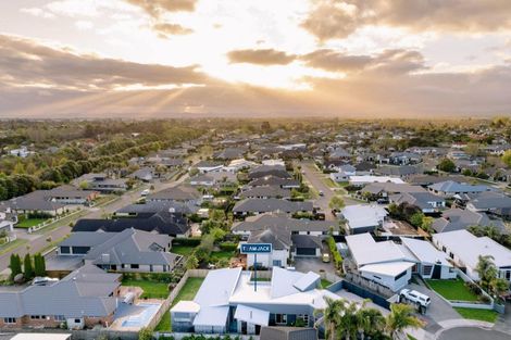 Photo of property in 15 Shalimar Place, Huntington, Hamilton, 3210