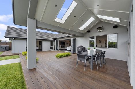 Photo of property in 27 Amokura Crescent, Flagstaff, Hamilton, 3210