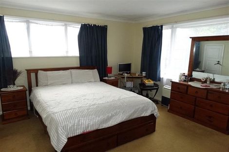 Photo of property in 2/17 Denver Avenue, Sunnyvale, Auckland, 0612