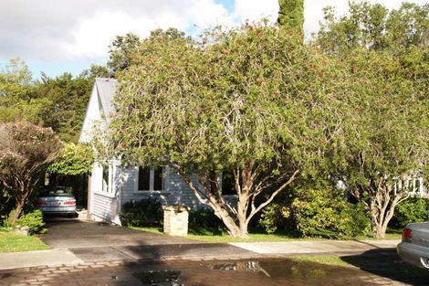 Photo of property in 30 Masefield Street, Cockle Bay, Auckland, 2014