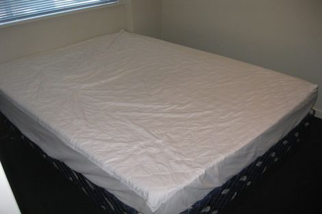 Photo of property in Terrace Tower Apartments, 4a/126 The Terrace, Wellington Central, Wellington, 6011