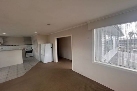Photo of property in 265 Te Atatu Road, Te Atatu South, Auckland, 0610