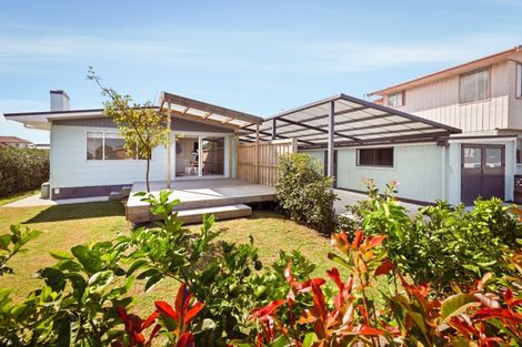 Photo of property in 5 Moa Street, Mount Maunganui, 3116
