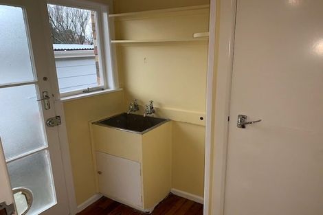 Photo of property in 28 Nevada Road, Silverdale, Hamilton, 3216