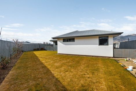 Photo of property in 28 Hosking Drive, Cromwell, 9310