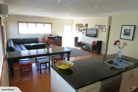 Photo of property in 6 Nelson Avenue, Northcote Point, Auckland, 0627