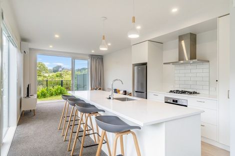 Photo of property in 54 Koreke Close, Kenepuru, Porirua, 5022