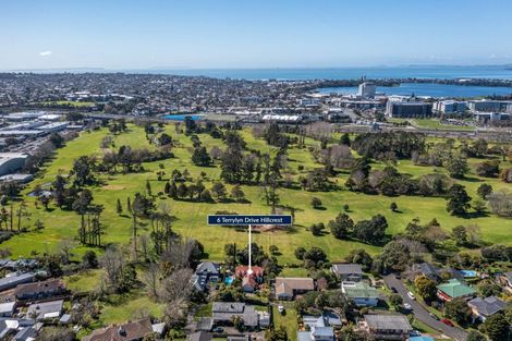 Photo of property in 6 Terrylyn Drive, Hillcrest, Auckland, 0627