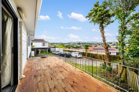 Photo of property in 64 Sunvue Road, Glen Eden, Auckland, 0602