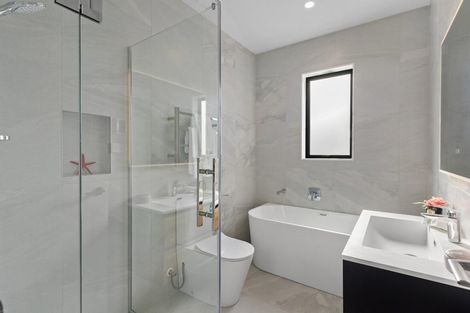 Photo of property in 31c Linwood Avenue, Forrest Hill, Auckland, 0620