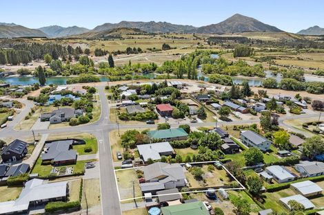 Photo of property in 15 Arklow Street, Albert Town, Wanaka, 9305