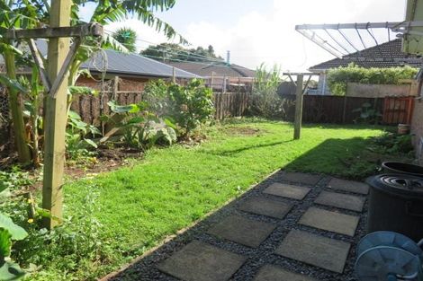 Photo of property in 58 Alma Crescent, Papakura, 2110