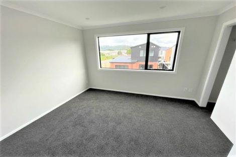 Photo of property in 6 Gloaming Lane, Wallaceville, Upper Hutt, 5018