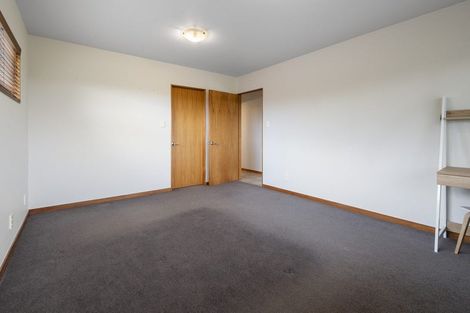 Photo of property in 33 Ruapehu Drive, Fitzherbert, Palmerston North, 4410