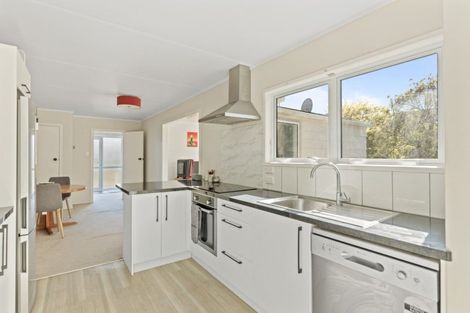 Photo of property in 8 Oleander Place, Bell Block, New Plymouth, 4312