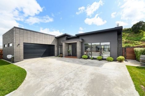 Photo of property in 35 Freedom Drive, Kelvin Grove, Palmerston North, 4414