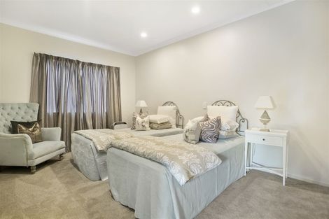 Photo of property in 24a Alexander Street, Cockle Bay, Auckland, 2014