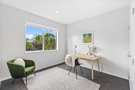 Photo of property in 19b Duncan Avenue, Te Atatu South, Auckland, 0610