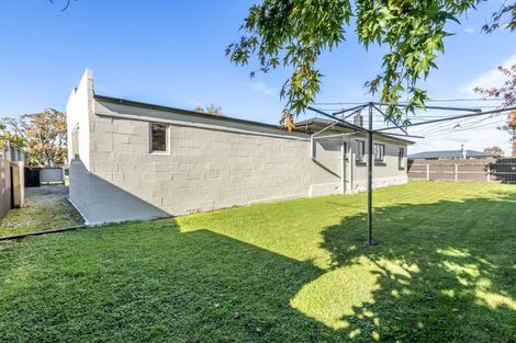 Photo of property in 2 Hillary Street, Winton, 9720