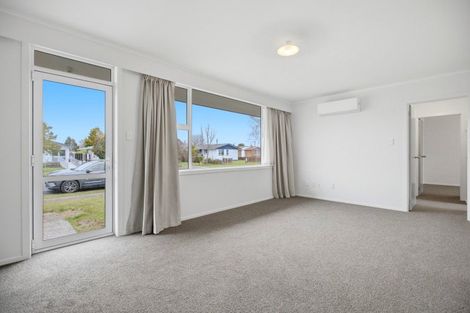 Photo of property in 5a-c Pohutukawa Drive, Tokoroa, 3420