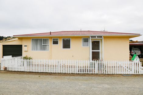 Photo of property in 10 Elizabeth Crescent, Oamaru North, Oamaru, 9400